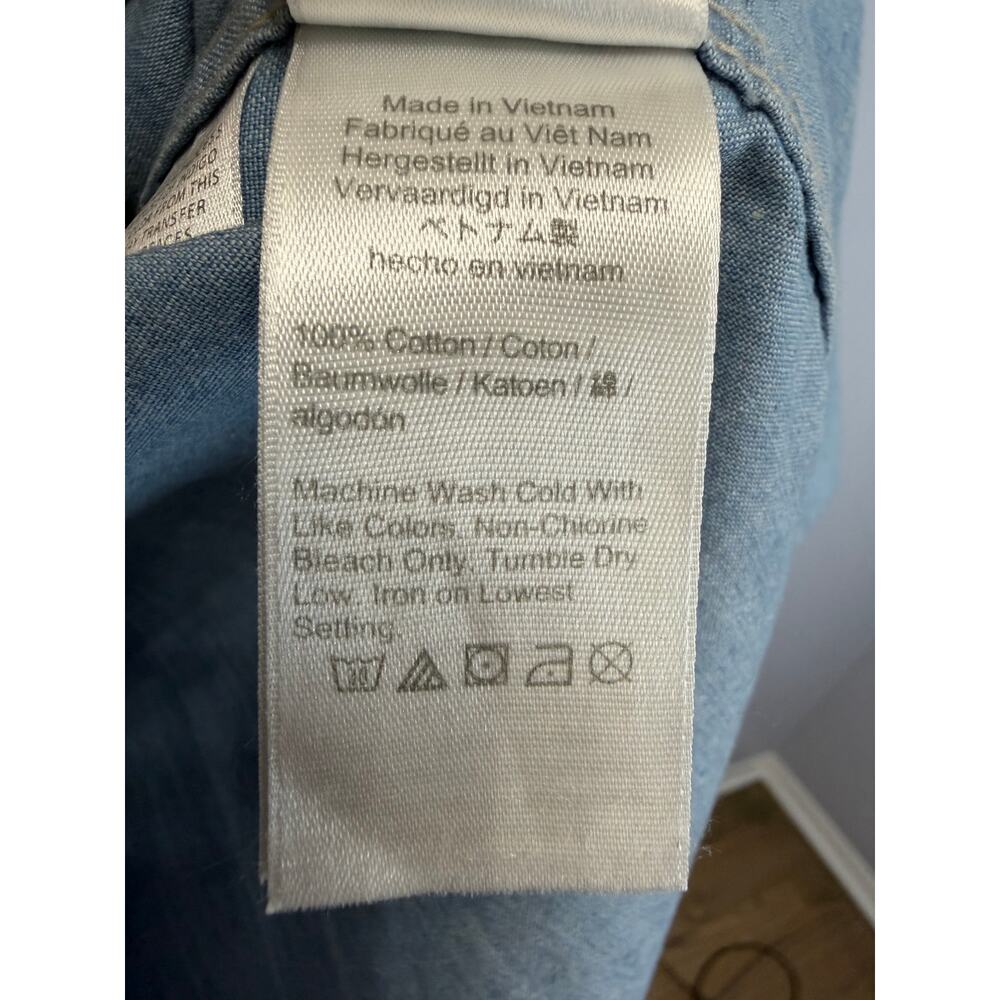 J CREW Classic-fit Chambray Shirt Relax Fit Women's 2 New - Picture 12 of 14